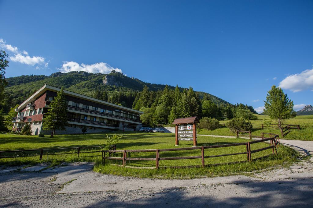 Dom Horskej Sluzby Hostel Terchova Exterior photo